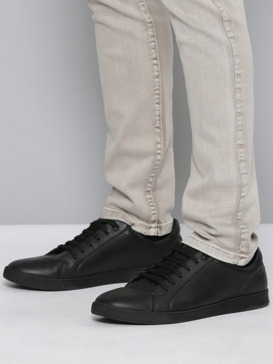 Waimea Brown Wash Jeans (IM8126)