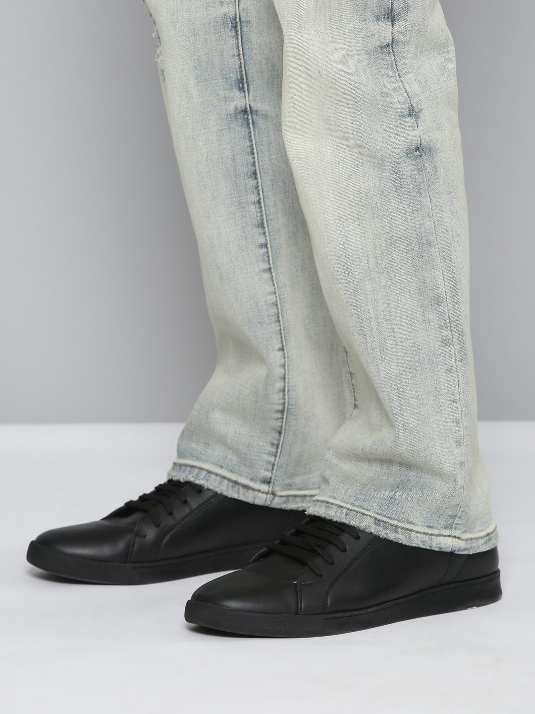 Waimea Bleach Wash Jeans (IM8113)