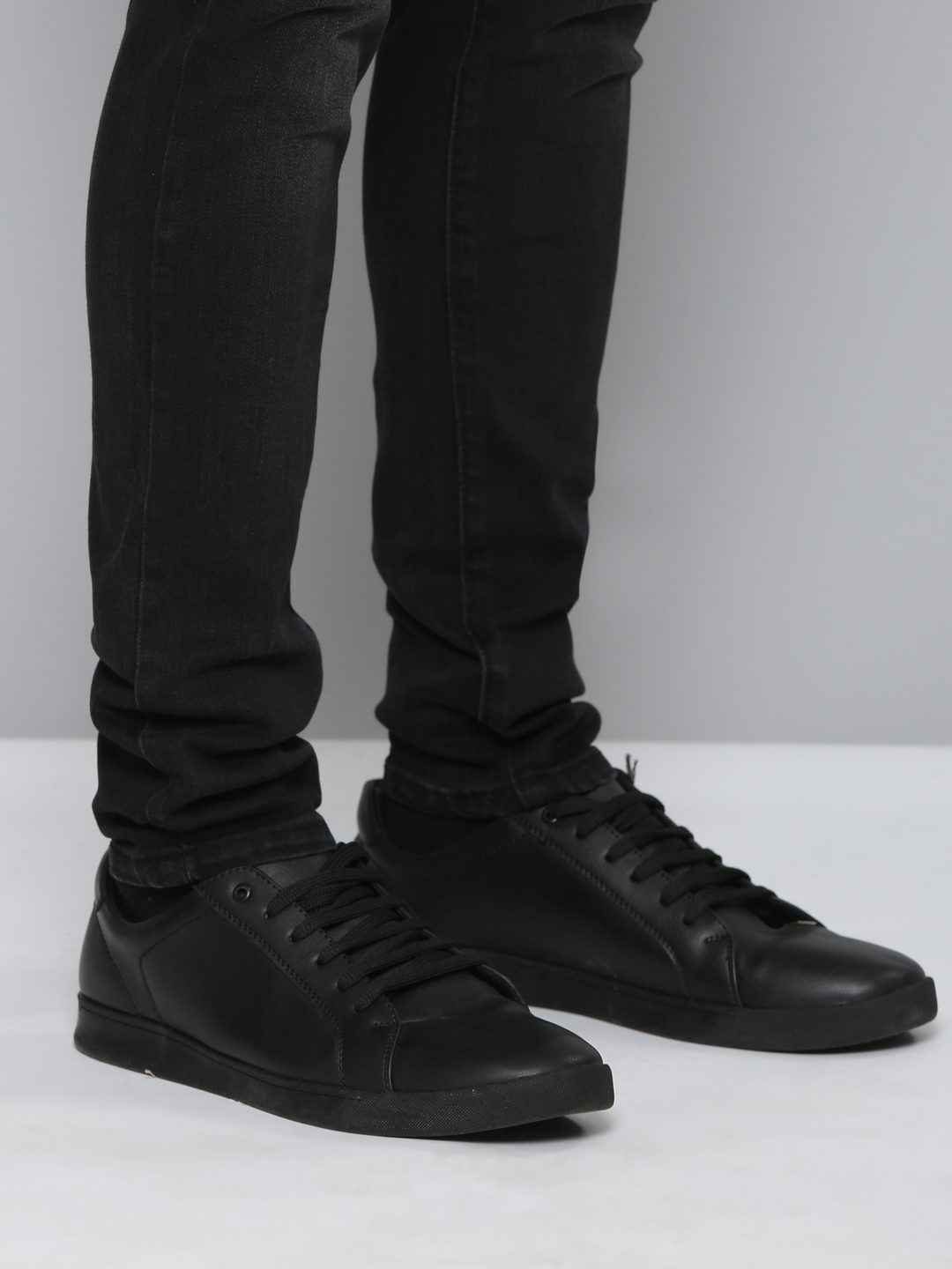Waimea Black Jeans (M8043)