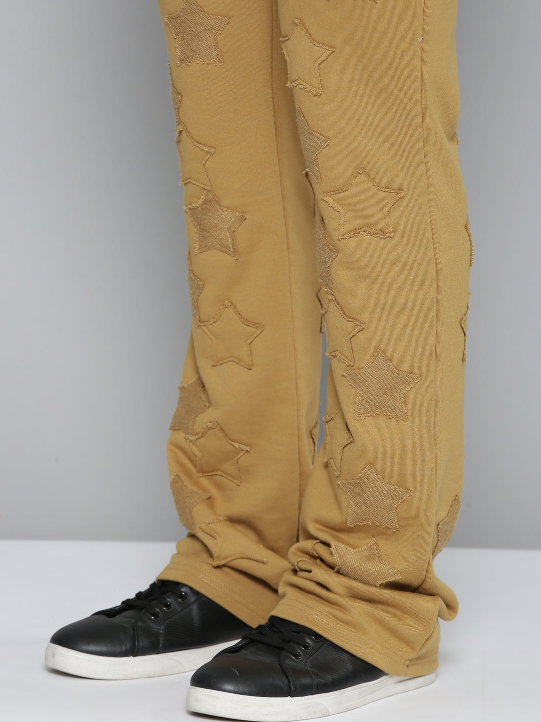 TIMBER STACKED TERRY PANTS WITH STAR PATCHES