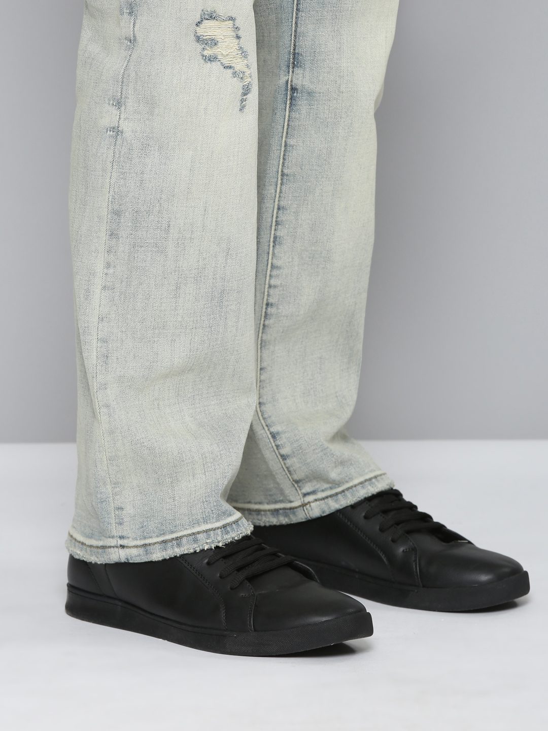 Waimea Bleach Wash Jeans (IM8113)