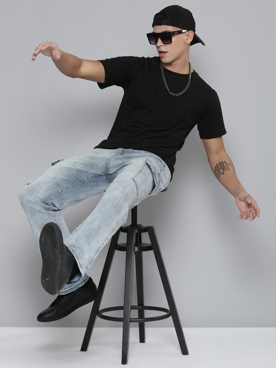 Waimea Blue Wash Jeans (IM8123)