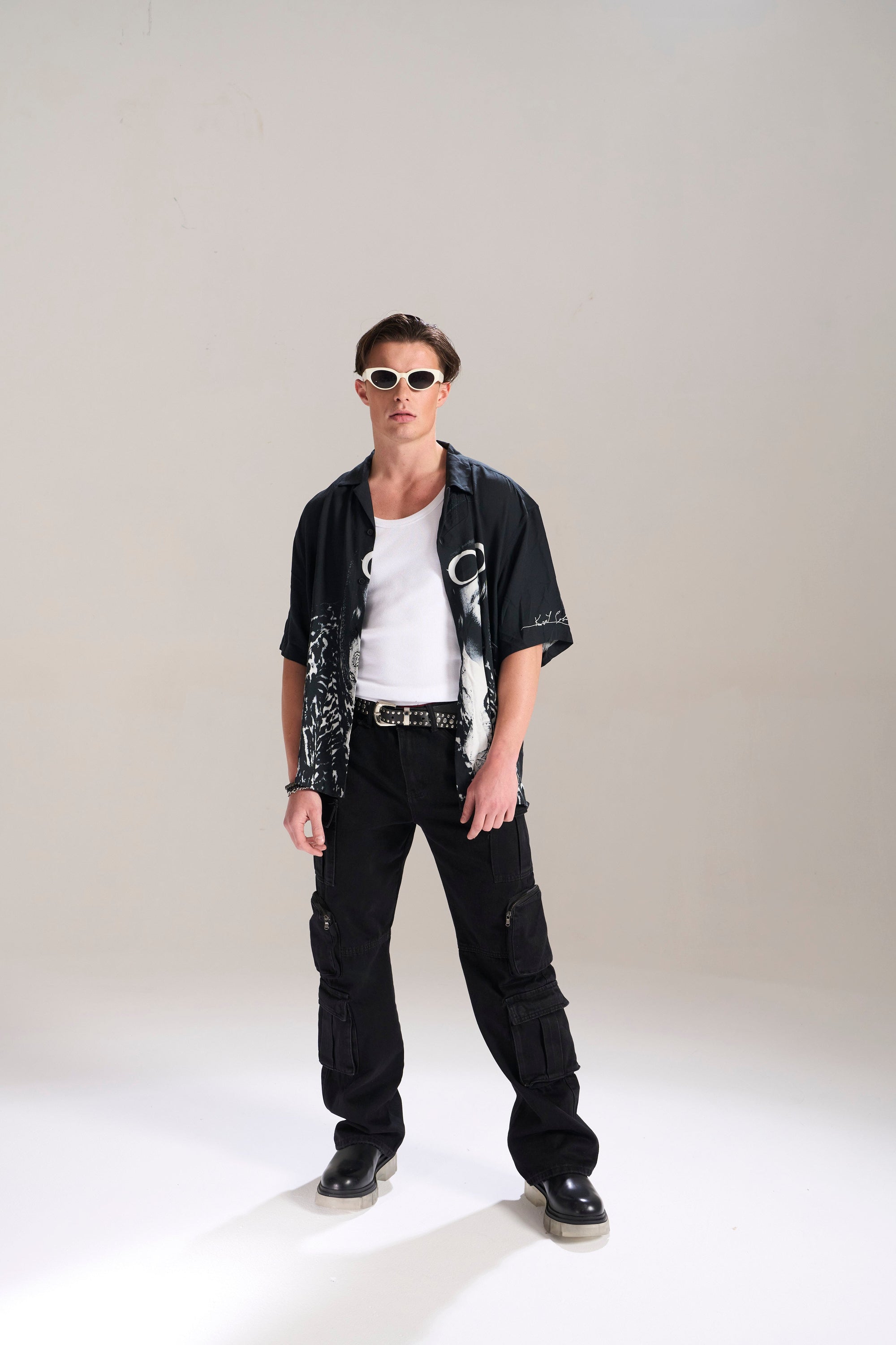 JET BLACK BAGGY CARGO JEANS